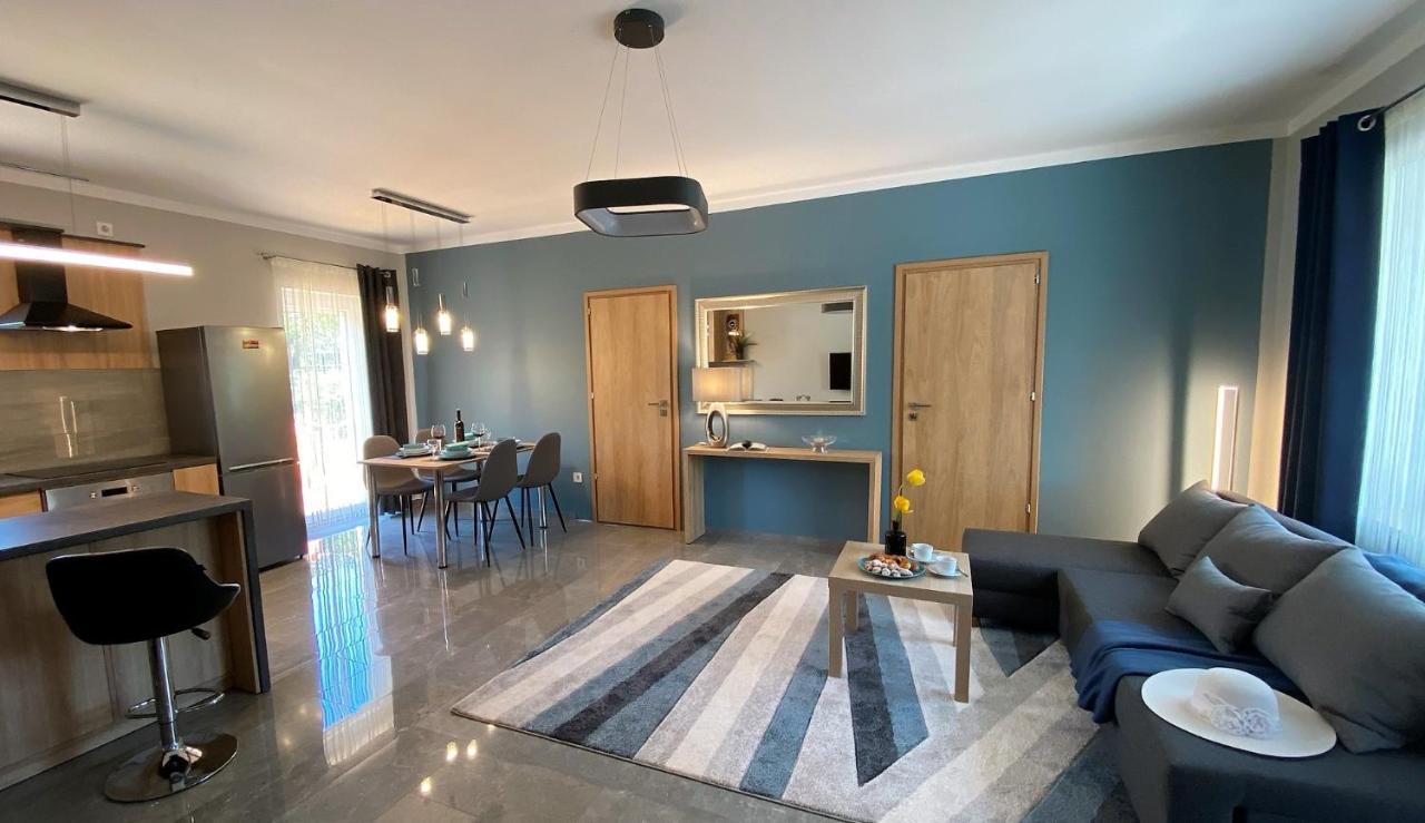 Otium Wellness Apartmanhaz Balatonakarattya Exterior photo