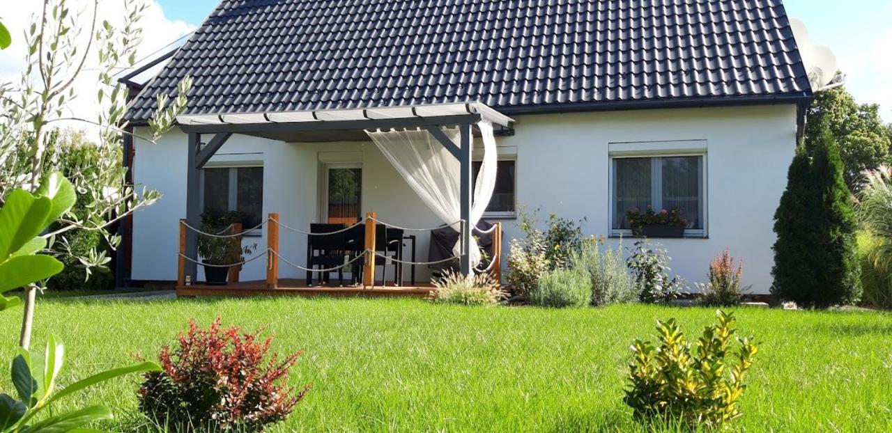 Otium Wellness Apartmanhaz Balatonakarattya Exterior photo